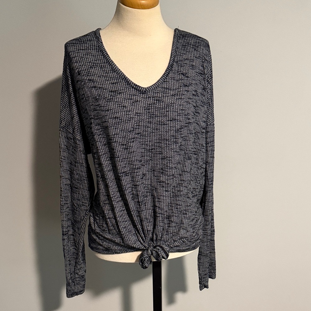 Women's Knot-Front Top